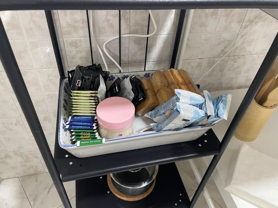 Emyesabi Apartment Naples Luaran gambar
